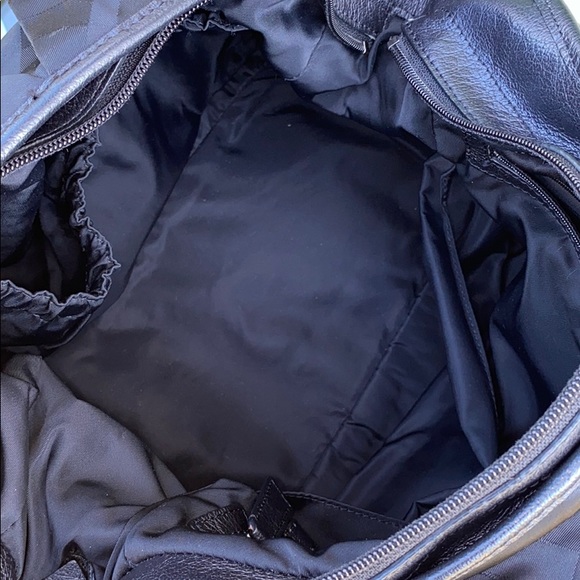 Authentic Burberry bag - Picture 12 of 16